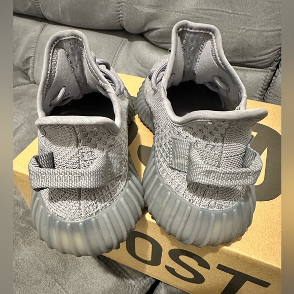 Yeezy 350 Boost - Picture 5 of 5
